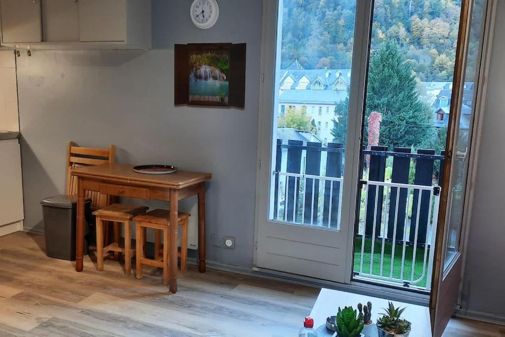 Studio Calme Pour 4 Pers. Vue Exceptionnelle Bagnères-de-Luchon Екстериор снимка
